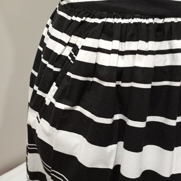 BANANA REPUBLIC BLACK AND WHITE STRIPED MINI SKIRT WITH POCKETS WOMENS SIZE 6 - Picture 4 of 9